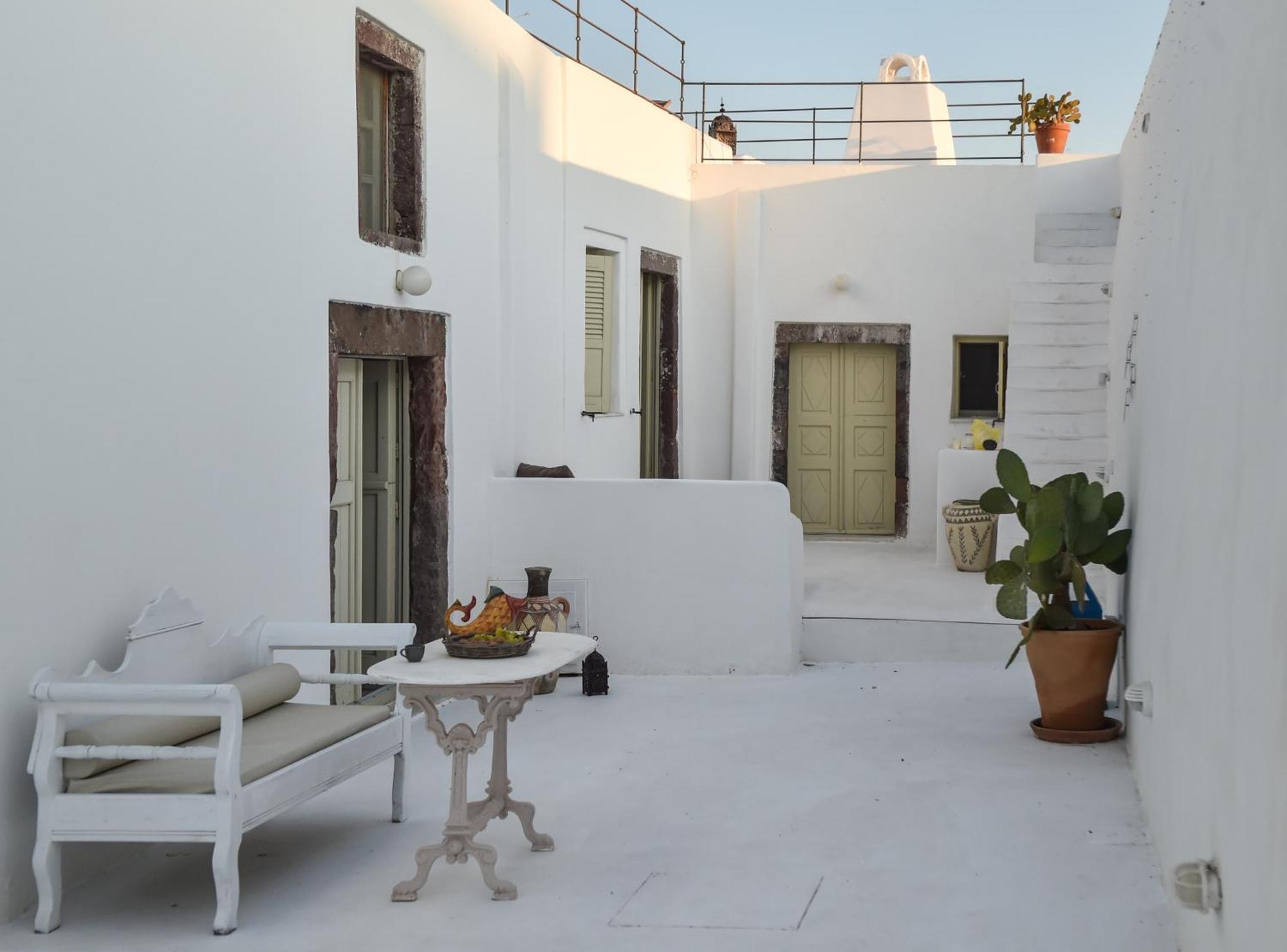 Art Canava Luxury Villas Тира Экстерьер фото